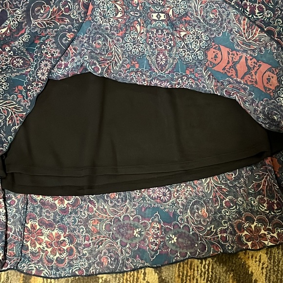 LuLaRoe paisley high/low skirt-NWT - Picture 6 of 7